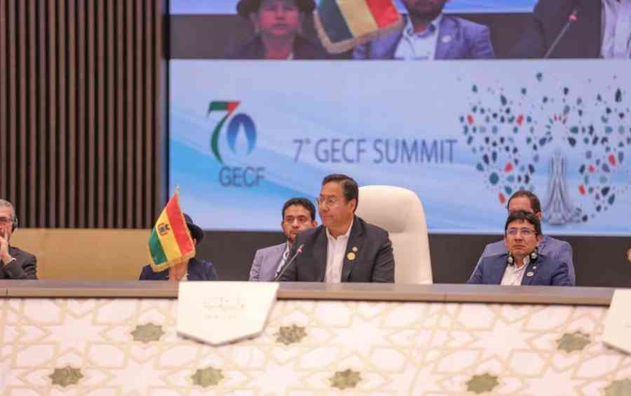 Arce invita a los principales países productores de gas en el mundo a invertir en Bolivia