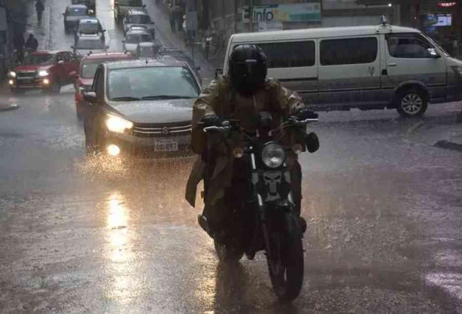Alerta Naranja: frente frío y lluvias amenazan a seis departamentos