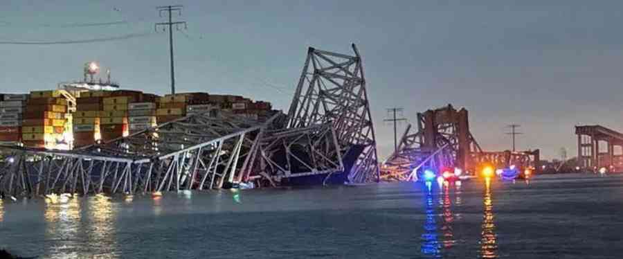 Colapsa puente en Baltimore tras colisión de carguero