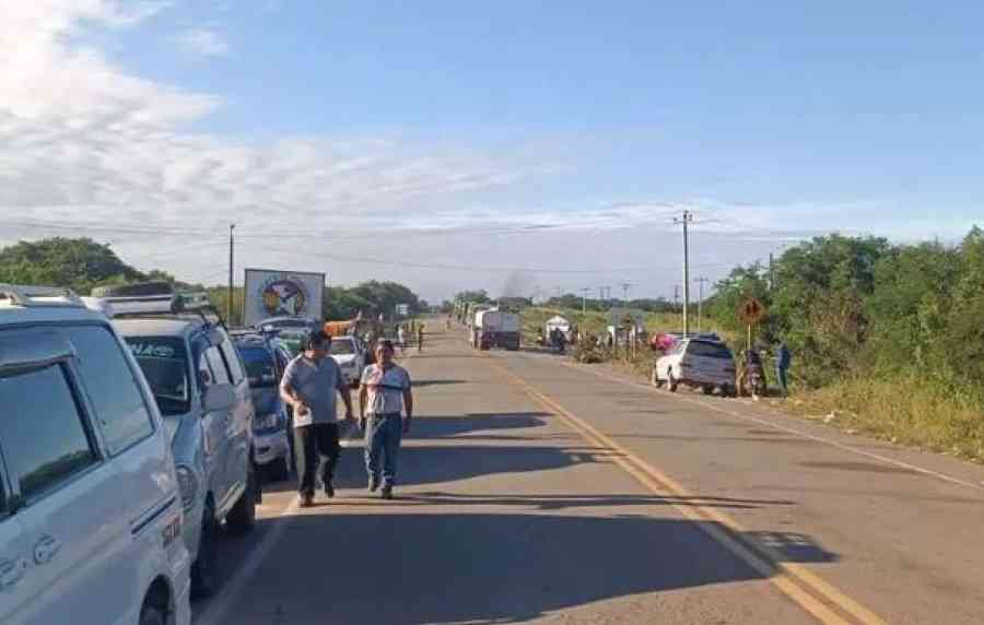 Campesinos de Yacuiba levantan bloqueo en la ruta internacional que conecta a Bolivia con Argentina