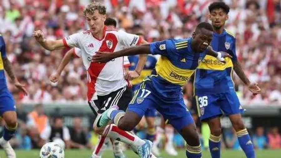 Boca-River, en otro superclásico decisivo y por fin con ambas hinchadas