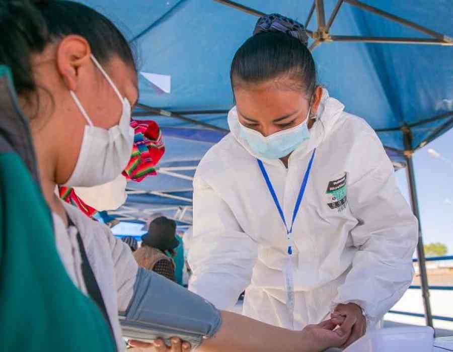 Inicia la distribución de 1,8 millones de vacunas contra la influenza en Bolivia