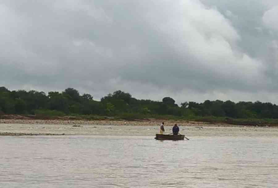 Policía busca a persona desaparecida en el río Pilcomayo en Villa Montes