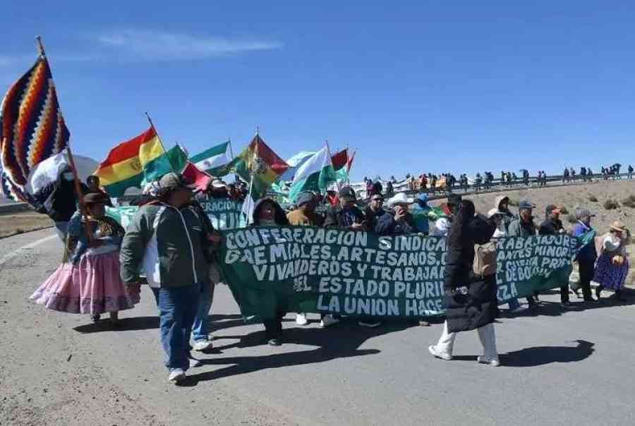 Marcha de gremiales se acerca a La Paz; otro bloque anuncia ampliado el lunes en Cochabamba