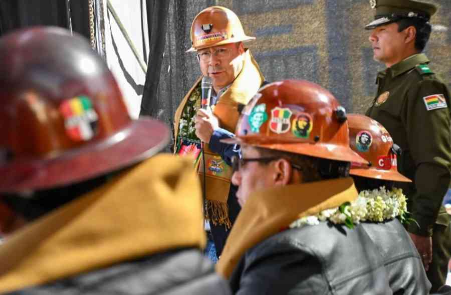 En Huanuni, Arce reivindica al sector minero y pide identificar a enemigos internos y externos