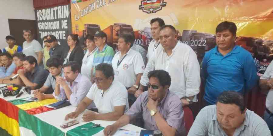 Transporte da 72 horas al Gobierno para cumplir sus demandas, caso contrario irán a un paro movilizado