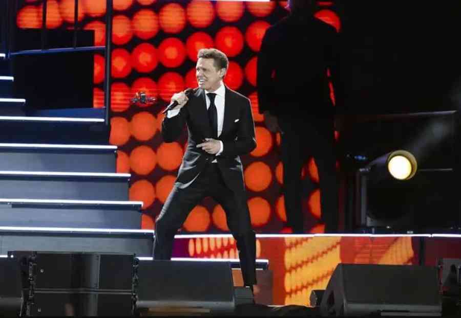 Luis Miguel rompe récords al llenar dos veces el estadio Santiago Bernabéu