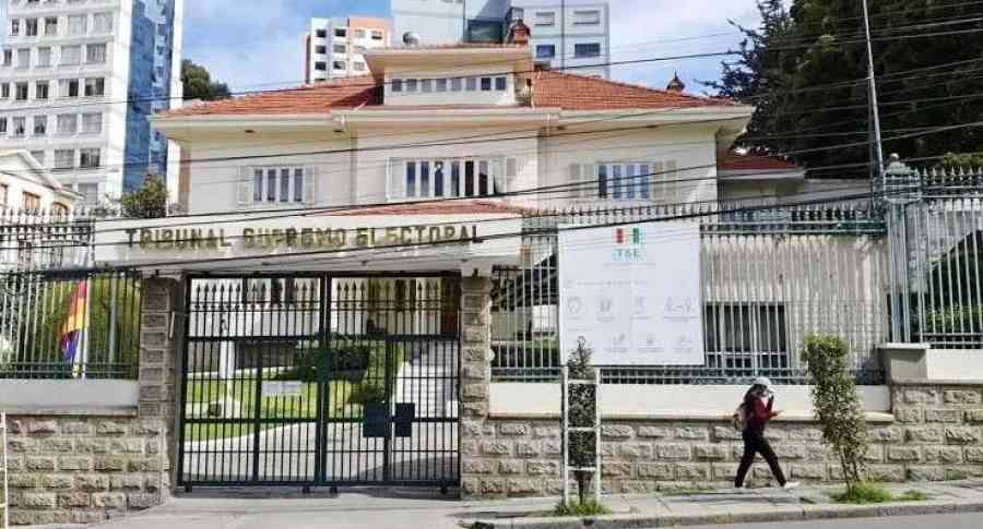 TSE invita a Evo y a todos los jefes de partidos y alianzas al encuentro político del 10 de julio