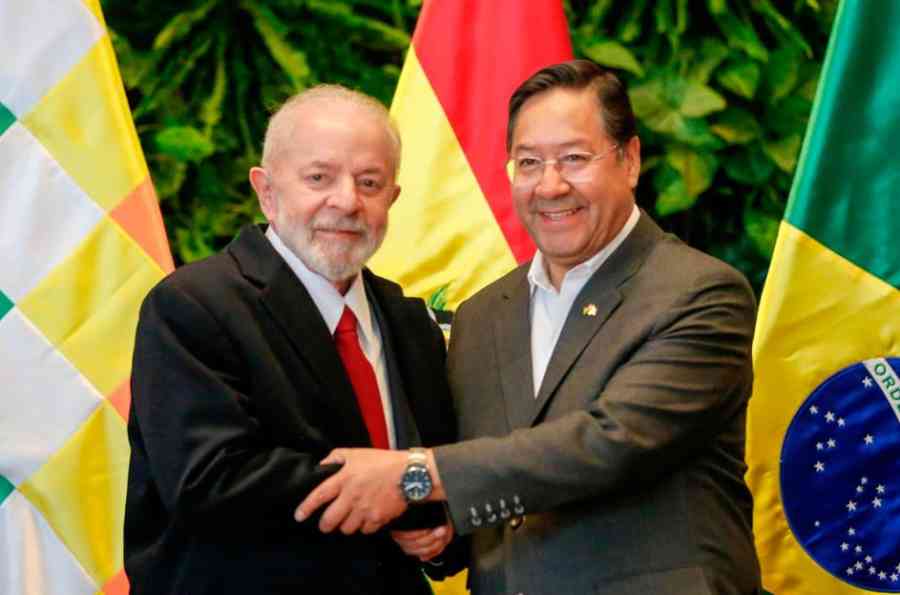 Lula y Arce comienzan su reunión con el fin de fortalecer lazos entre Bolivia y Brasil