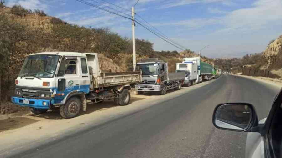 Se adelanta la marcha de instituciones por falta de diésel en Tarija