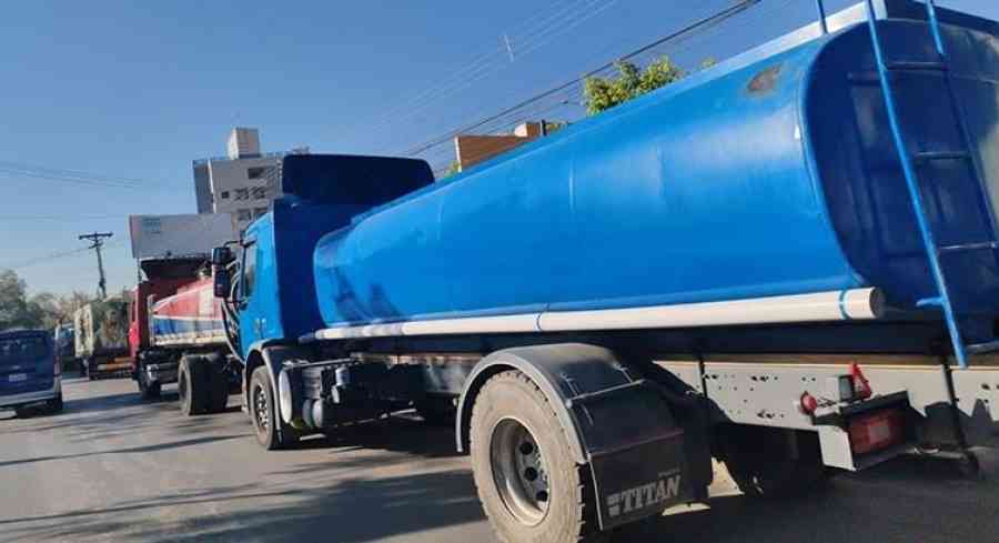 Gobierno garantiza suministro de combustible y espera que hoy terminen las filas