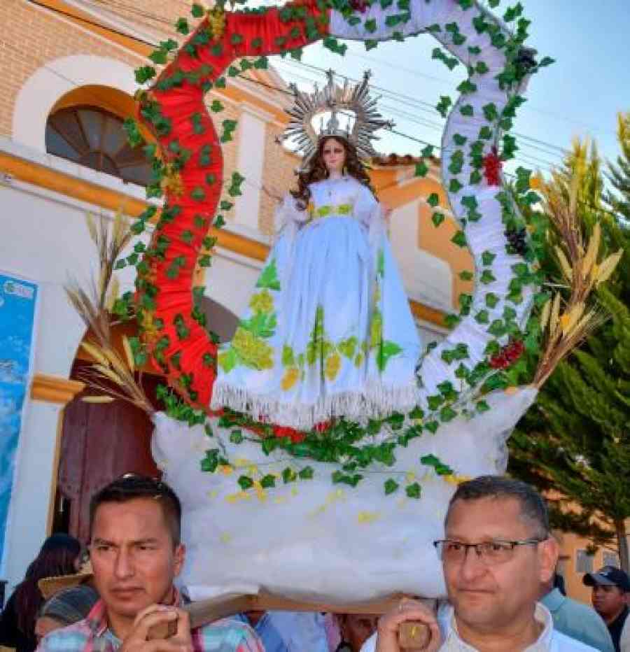 Autoridades iniciaron la peregrinación a Chaguaya