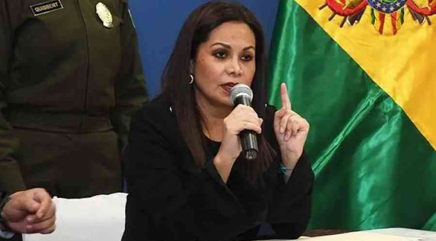 Exministra Lizárraga es condenada a 4 años de cárcel