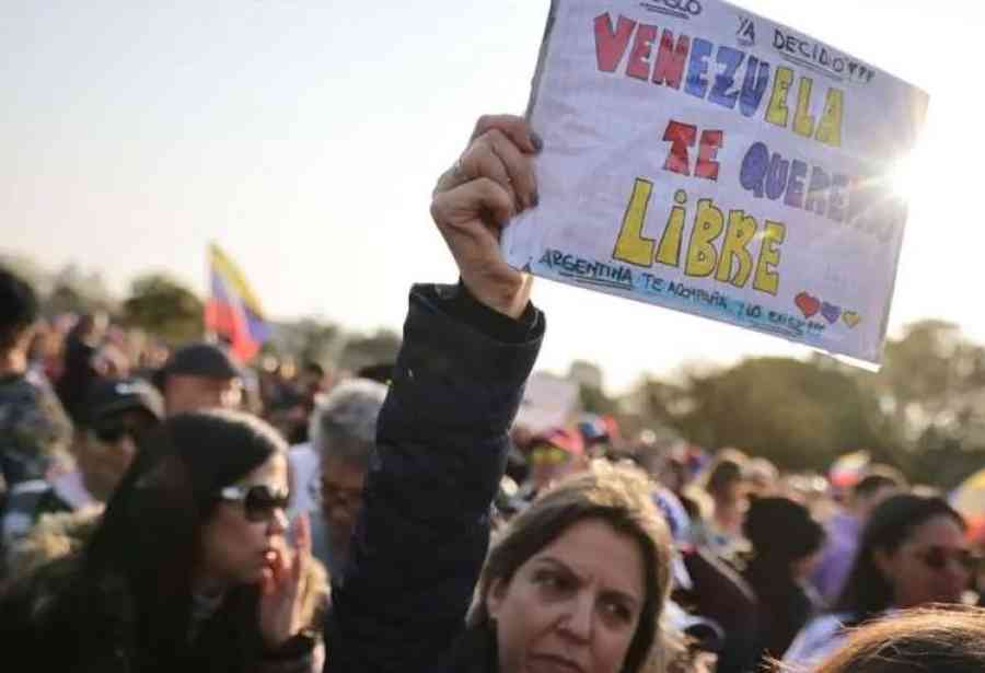 Ola represiva contra periodistas tras las presidenciales venezolanas