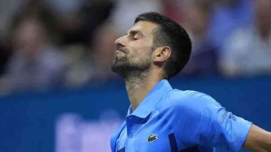 Djokovic se derrumba en otra noche de locura en el Abierto de EEUU