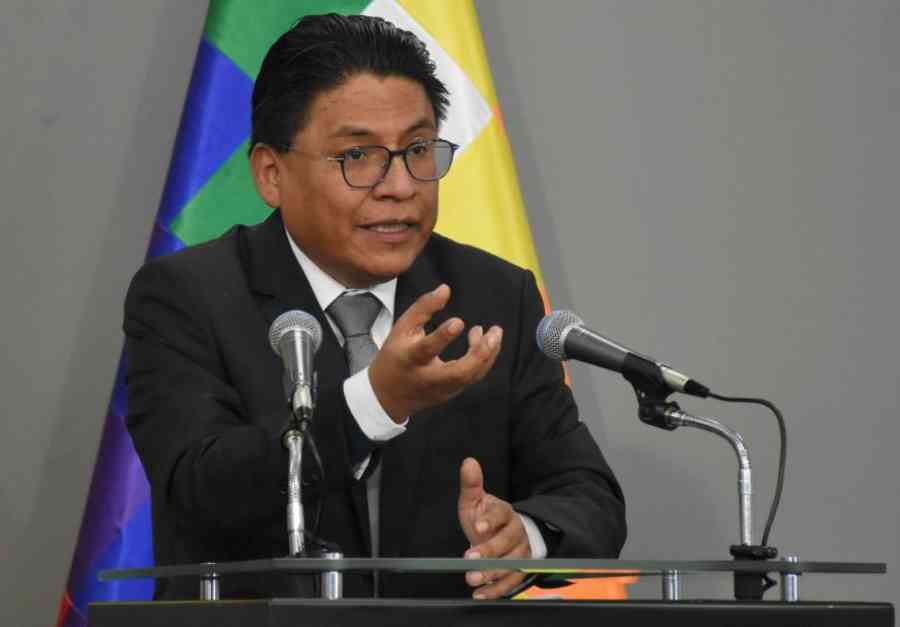 Ante la división en la Asamblea, Lima abre la posibilidad de un Fiscal General por decreto