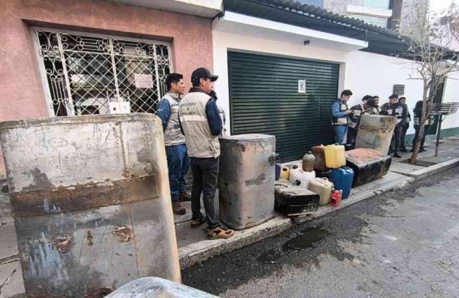 Decomisan 1.400 litros de combustible en operativos en Tarija