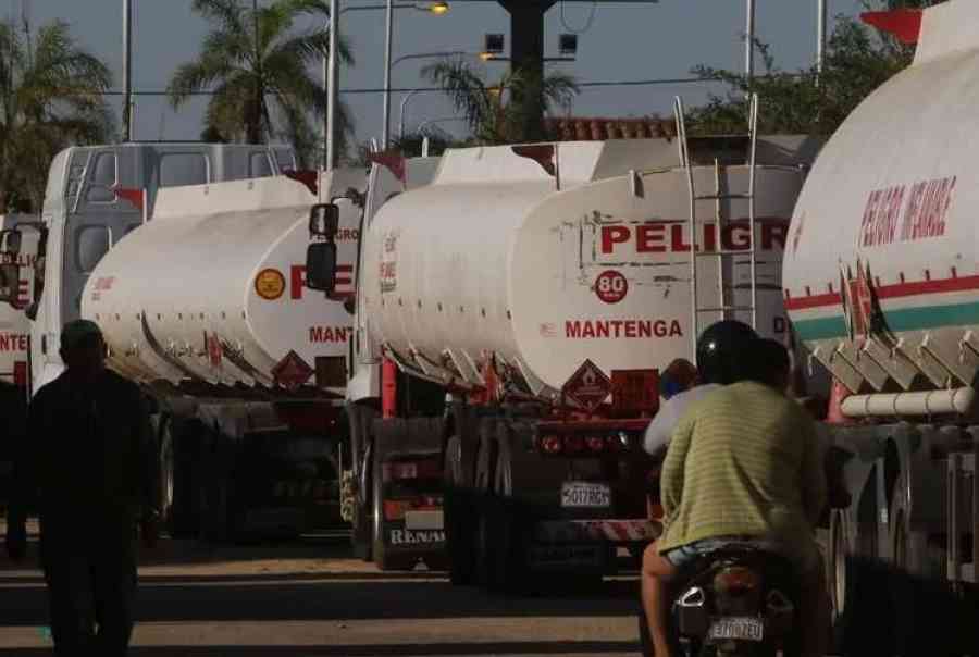 Gobierno emite decreto para importación directa de combustible 