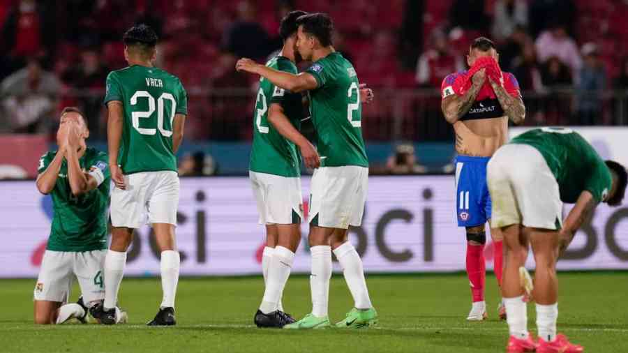 Bolivia hace historia al vencer a Chile por primera vez de visitante en Eliminatorias