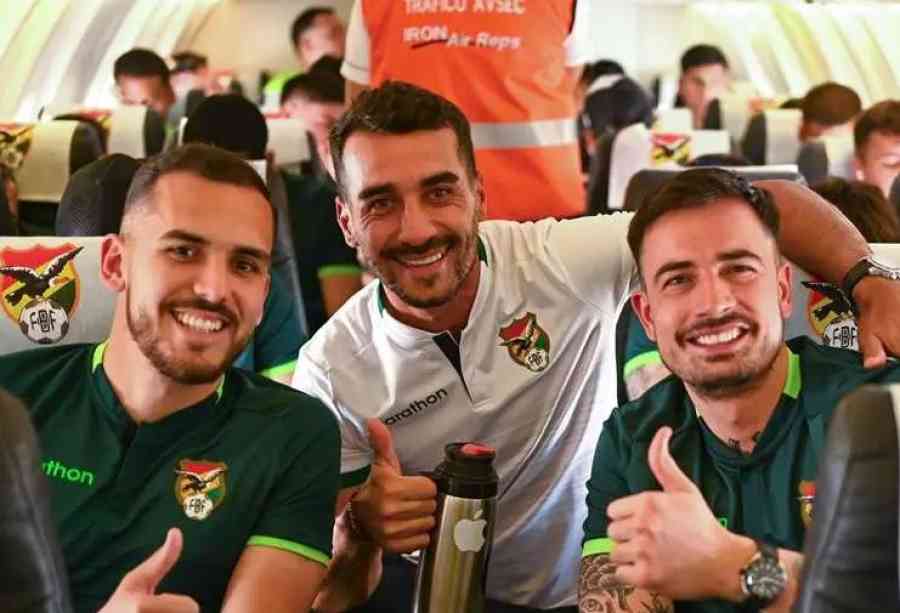 La Verde aterrizó en Bolivia tras triunfo histórico ante Chile
