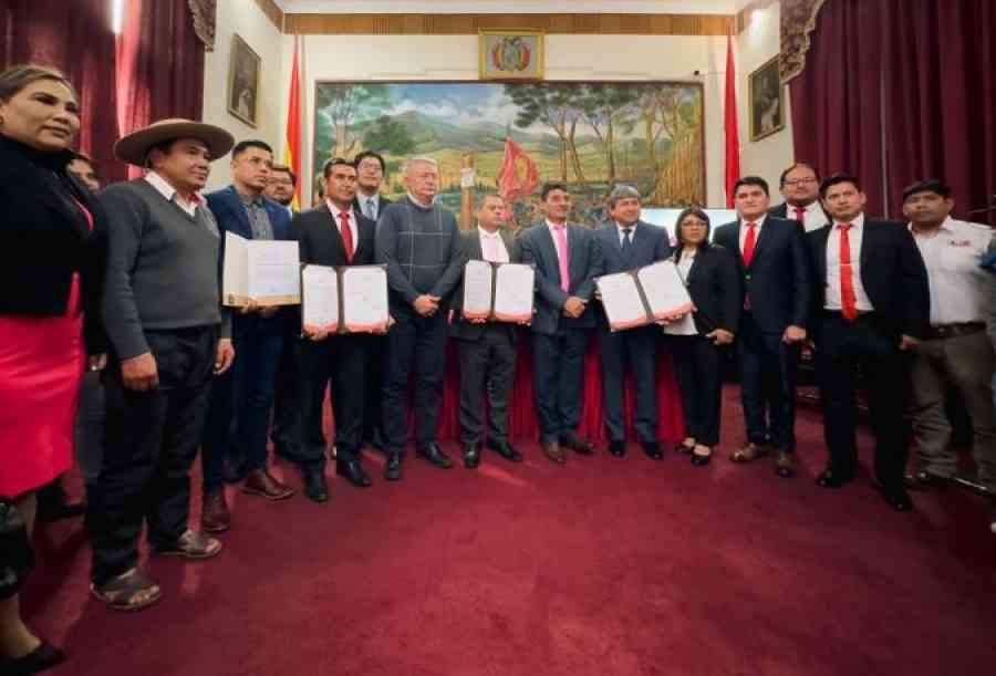 Alcalde de Tarija ajusta su gabinete para optimizar recursos