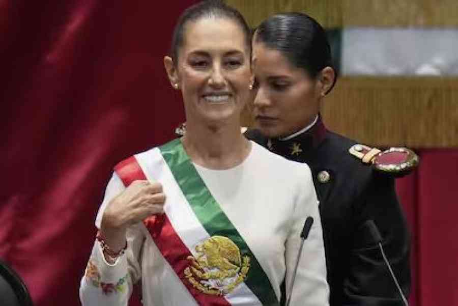 Claudia Sheinbaum asume como primera presidenta de México