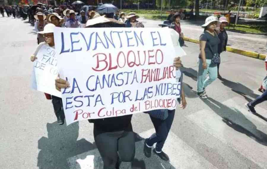 Multitudinaria marcha en Cochabamba exige desbloqueo de carreteras y advierte con radicalizar medidas