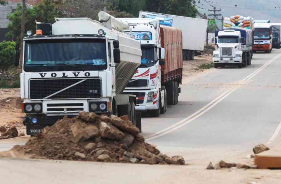 Vías Bolivia registra pérdidas de Bs 16,6 millones en los 22 días del bloqueo evista