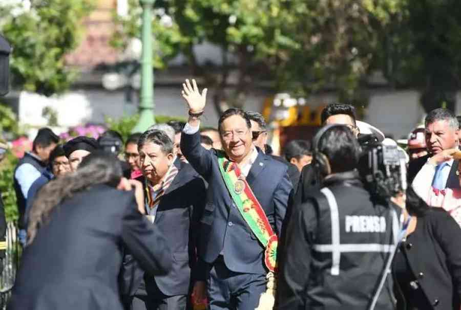 Arce convoca a estar más unidos que nunca “frente a aquellos que intentan socavar la democracia”