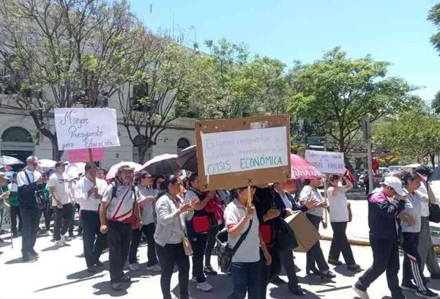 Sectores de Tarija protagonizan marcha de protesta contra el gobierno