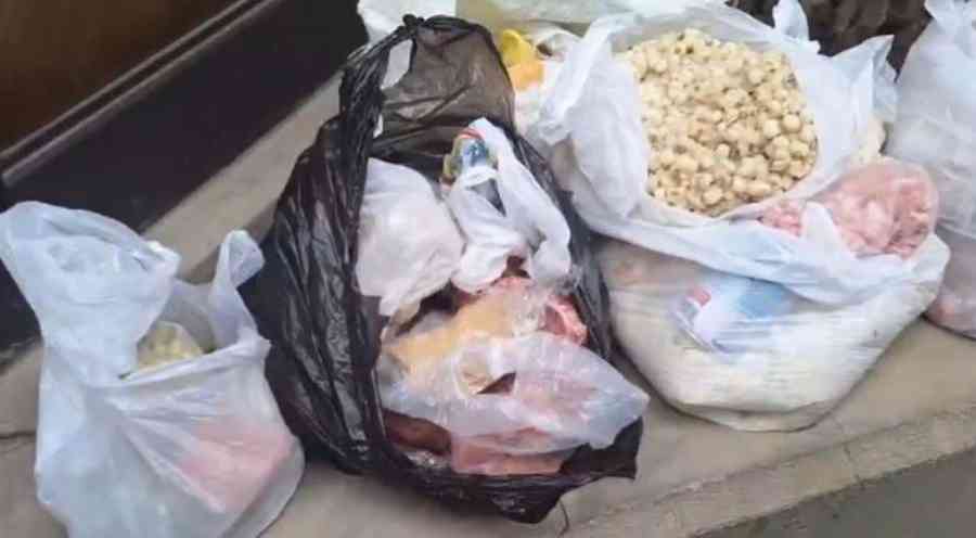 Detectan alimentos en mal estado en locales del centro de Tarija