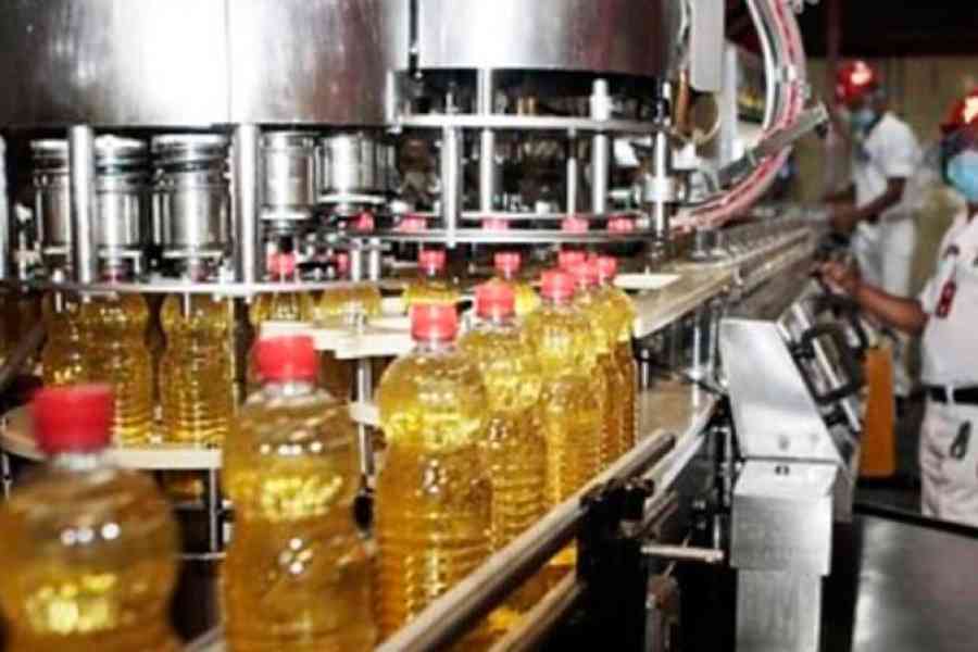 Intendencia de Tarija reporta que el precio por 5 litros de aceite llegó a los 110 Bs