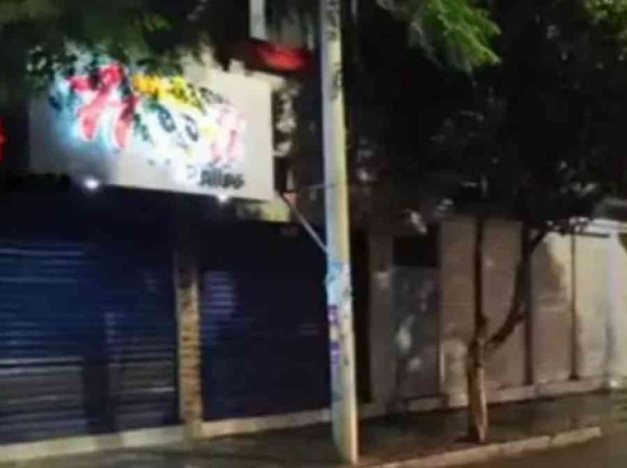 Atracan con arma de juguete un local de comida rápida en el centro de la ciudad