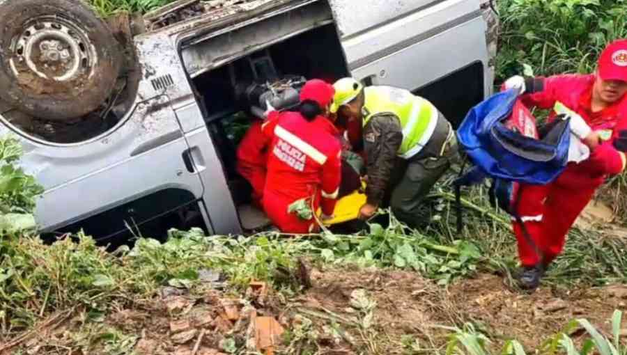 Accidente en la avenida Panamericana deja a una persona de la tercera edad herida