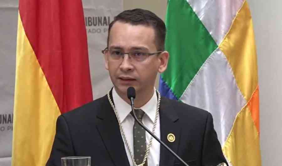 Saucedo jura como presidente del TSJ con la promesa de no someterse a ningún poder