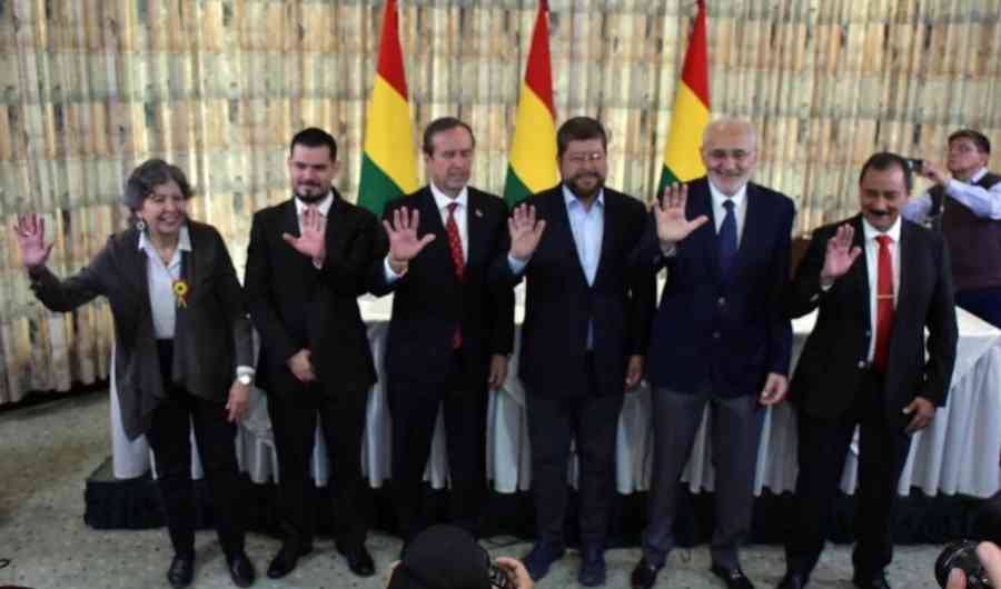 Cuéllar niega división en el bloque opositor, pero admite competencia por ser ‘la cabeza’