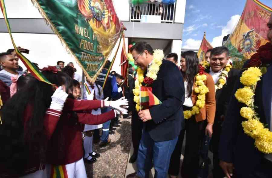 “Es un año para cumplir sueños”: Arce inaugura gestión escolar y pide exigir más a los estudiantes