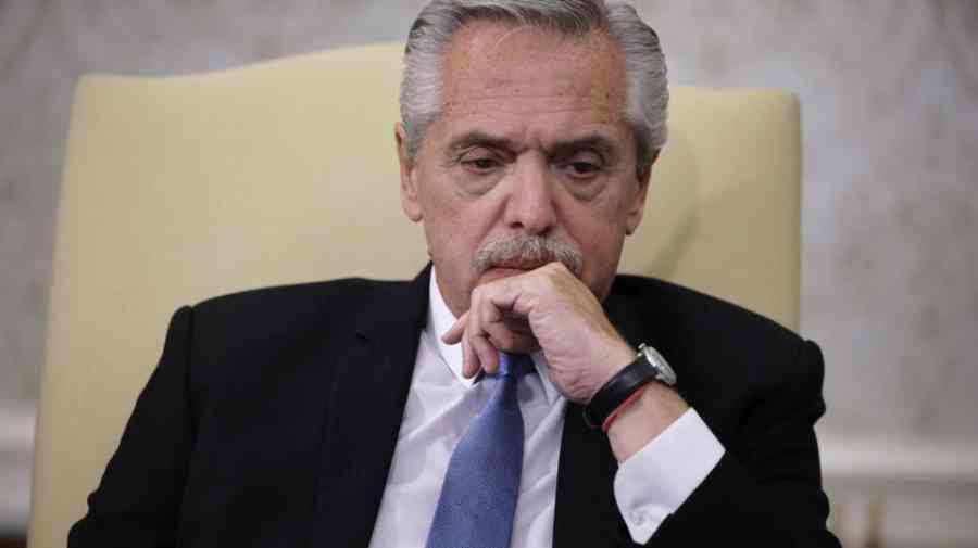 Expresidente argentino Alberto Fernández comparece en causa por violencia de género