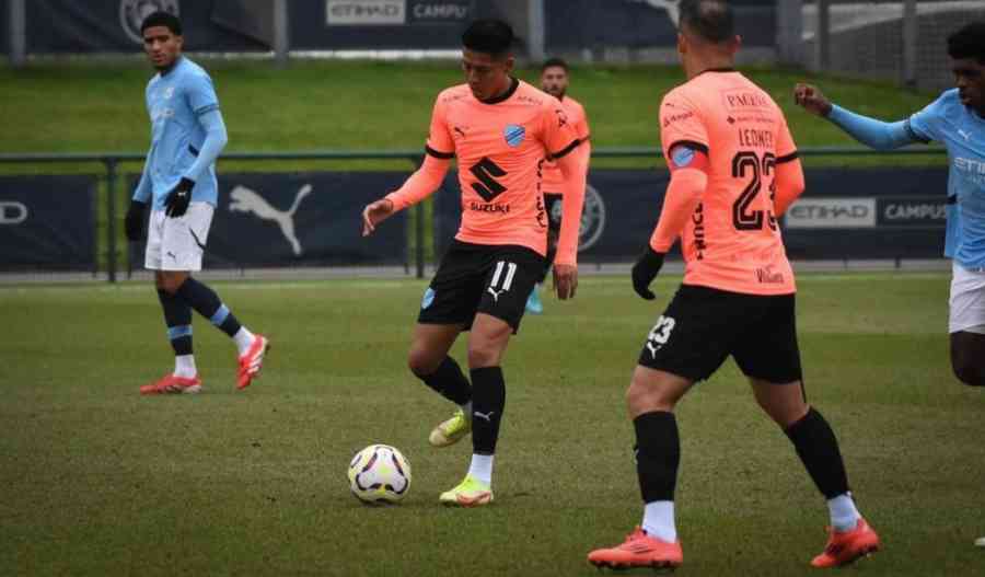 Pese al golazo de Vaca, Bolívar pierde 3-2 ante el Manchester City Élite