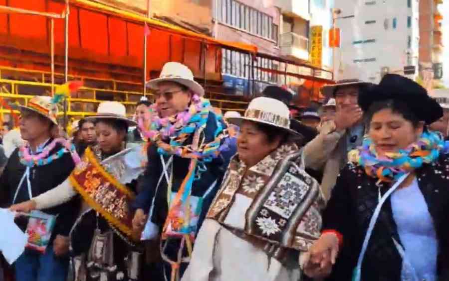 Arce participa del Anata Andino y visita el Santuario de la Virgen del Socavón