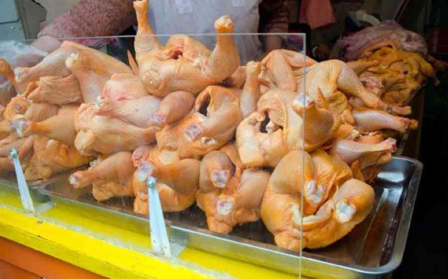 Sube el precio del pollo en Tarija, llega hasta los 27 bolivianos por kilo