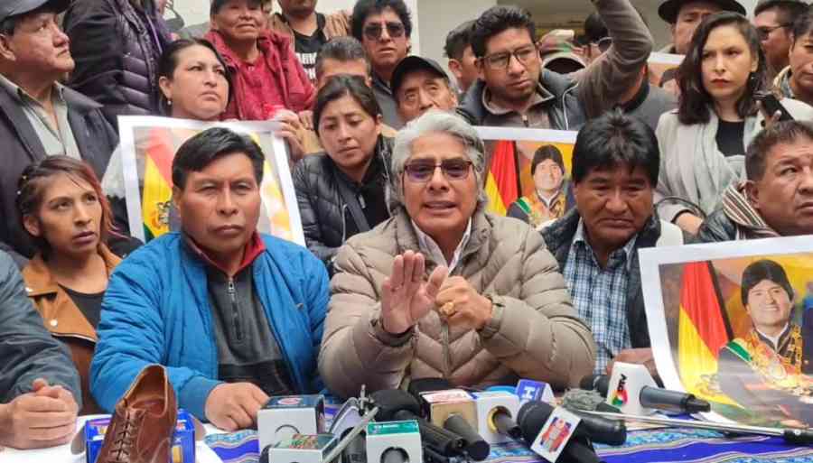 Evistas recuperan la sede del MAS y anuncian denuncia penal contra Cuéllar y otros arcistas