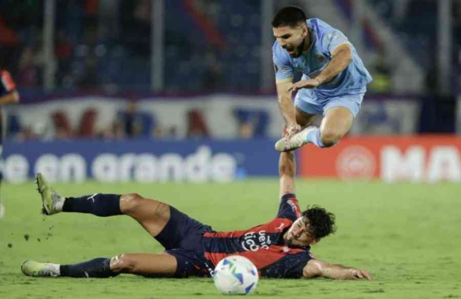 Bolívar comenzó ganando, pero terminó derrotado (4-2) ante Cerro Porteño