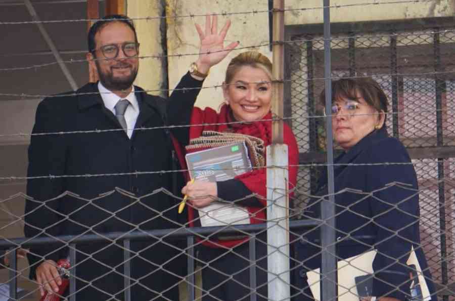 Anulan proceso ordinario contra Jeanine Áñez por el caso EBA y lo remiten a juicio de responsabilidades