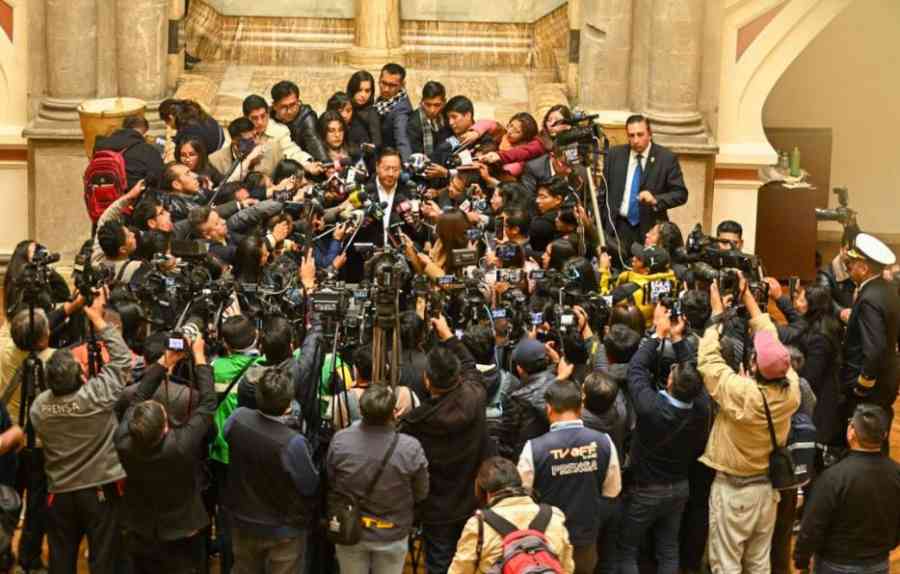 Arce rechaza aranceles impuestos por EE.UU. y dice que Bolivia buscará "nuevos mercados"