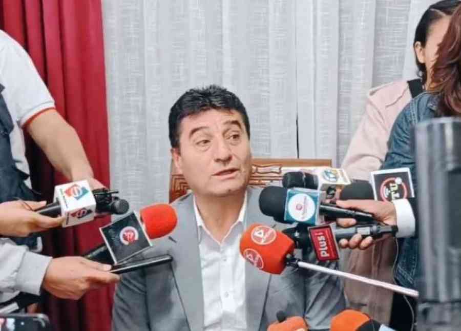 Torres pide unidad para enfrentar al MAS