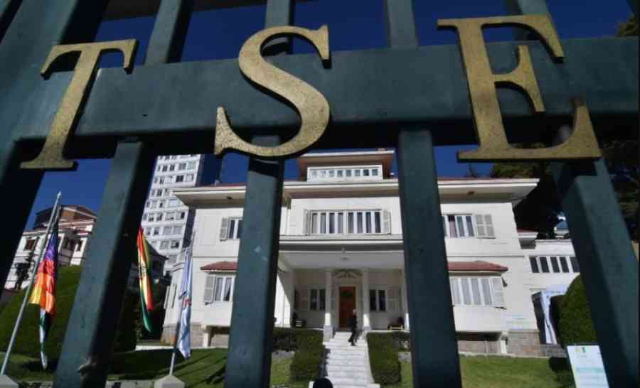 Último día de plazo: TSE duplica mesas de registro de candidatos e insta a la celeridad