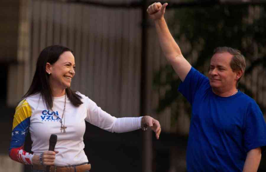 Detienen a opositor venezolano próximo a Machado por "terrorismo" contra elección