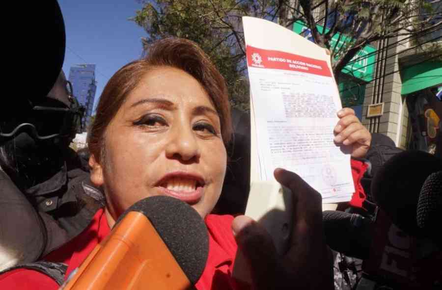 Pan-Bol fracasa en su intento de inscribir candidatos y espera resolución de evistas