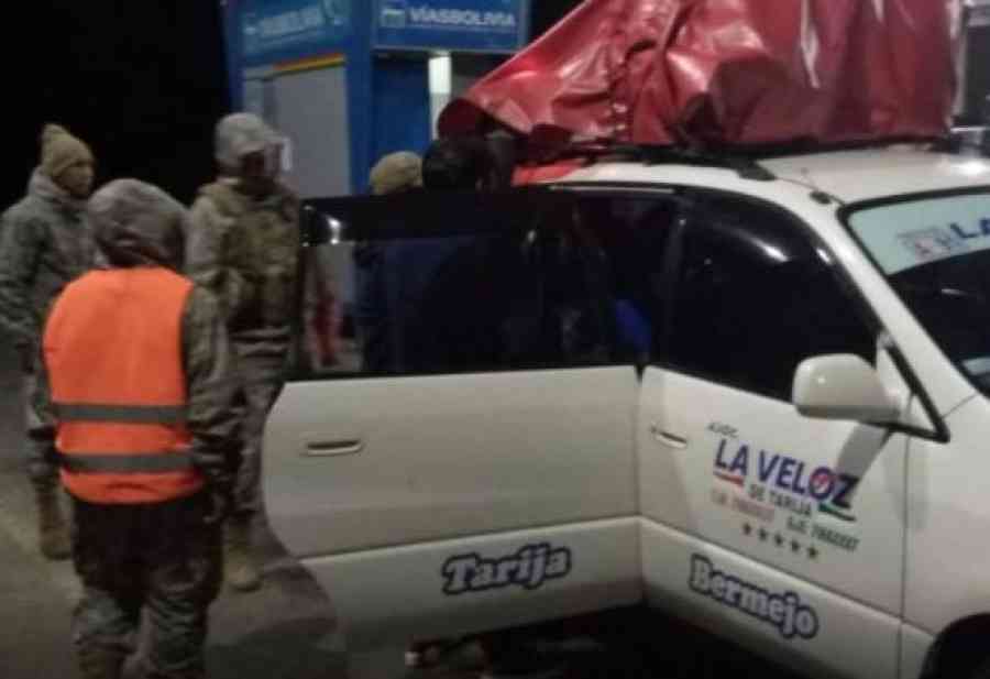 Armada frustra contrabando de celulares por Bs 15.000 en Bermejo